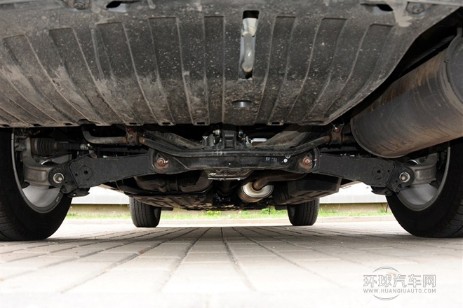 2012款 2.4L 四驱尊贵导航版