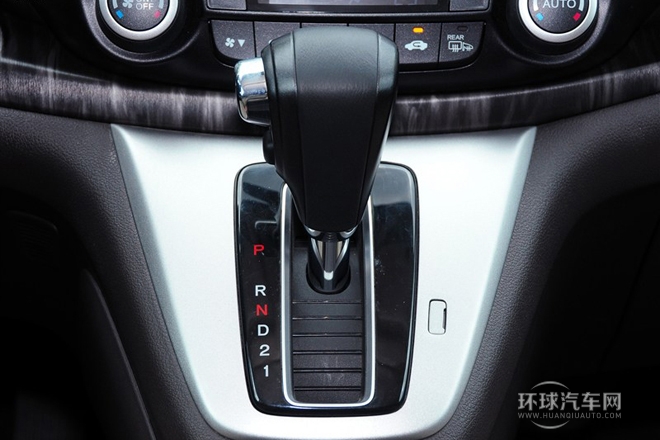 2012款 2.4L 四驱尊贵导航版
