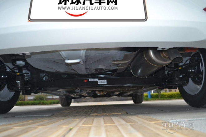 2012款 两厢 1.4L AT 炫酷纪念版