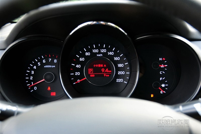 2012款 三厢 1.6L AT Premium纪念版
