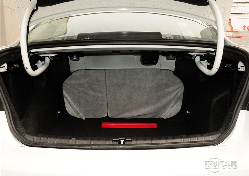 2014款 1.6L 自动豪华型