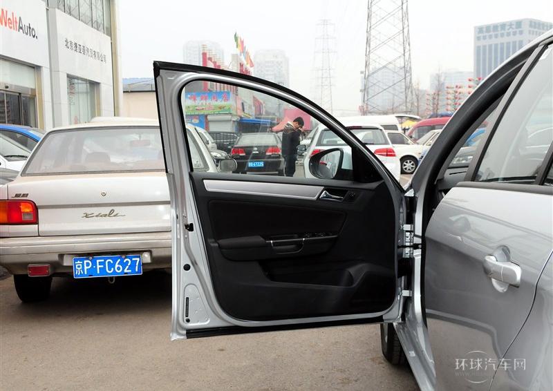 2014款 1.6L 自动时尚型