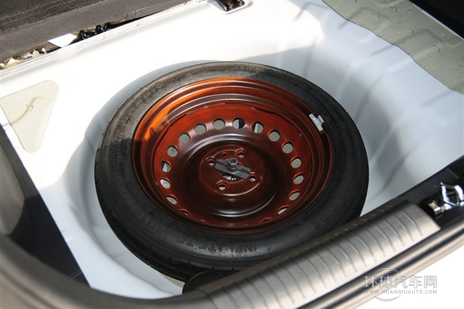 2012款 两厢 1.6L AT Premium纪念版