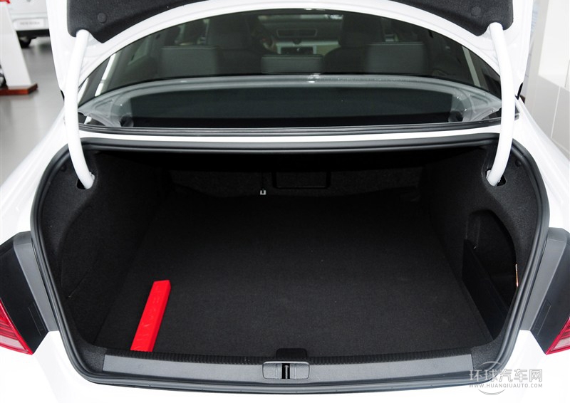 2013款 1.8TSI 尊贵型
