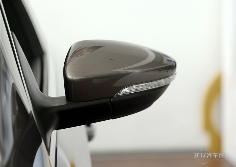 2013款 2.0TSI 豪华型