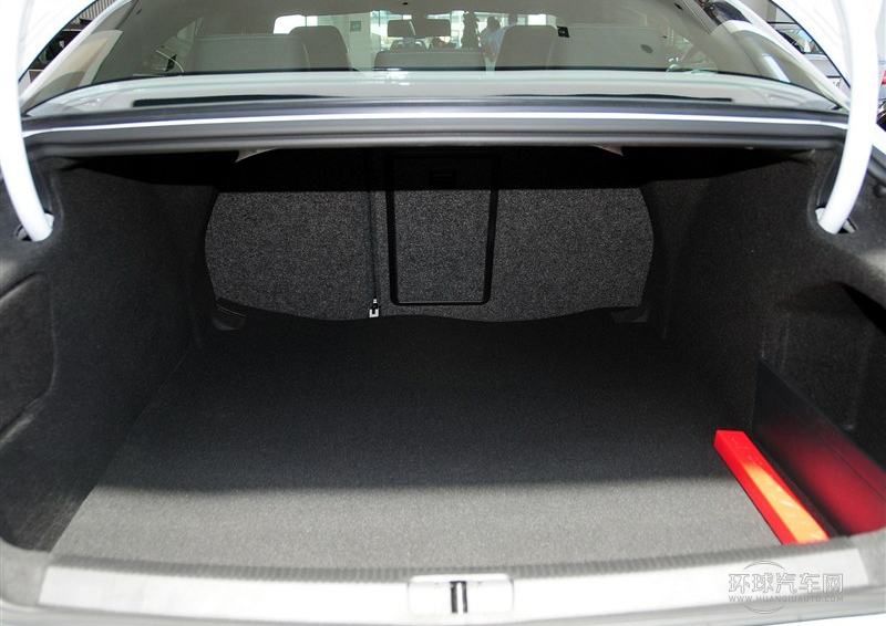2013款 2.0TSI 尊贵型