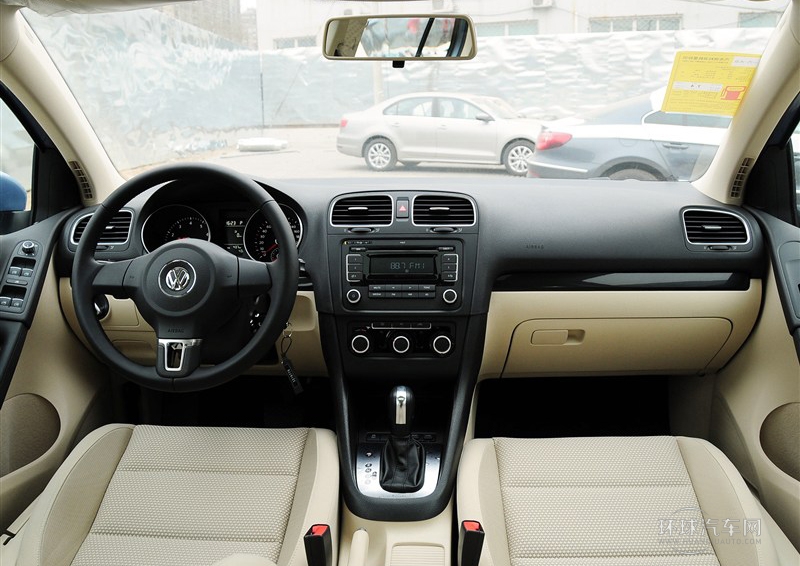 2012款 1.6 自动舒适型