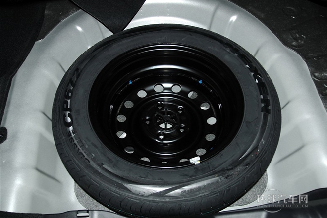 2013款 1.6L 自动DLX