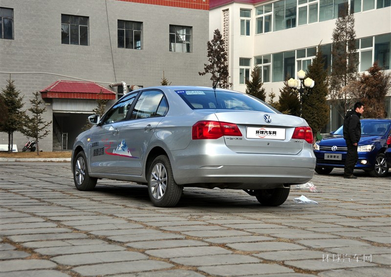 2013款 1.6L 手动豪华型