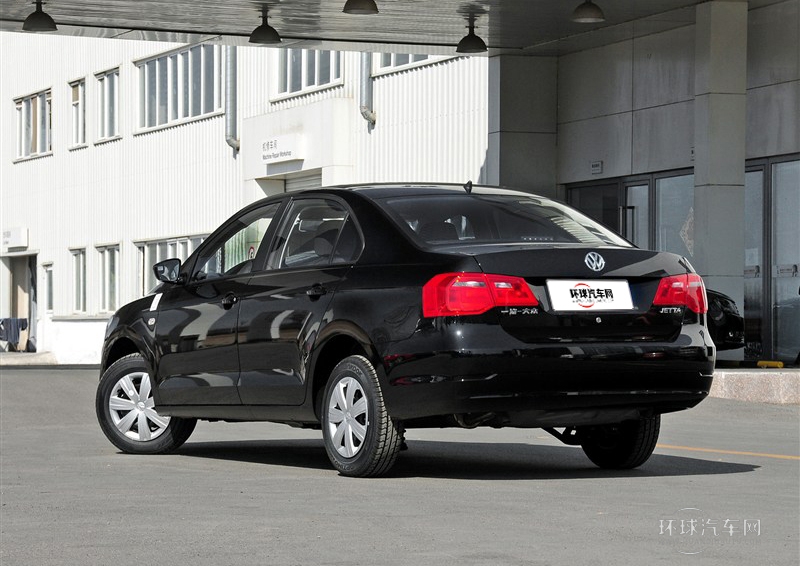 2013款 1.6L 自动时尚型