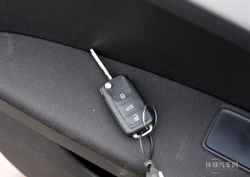 2013款 1.6L 自动舒适型