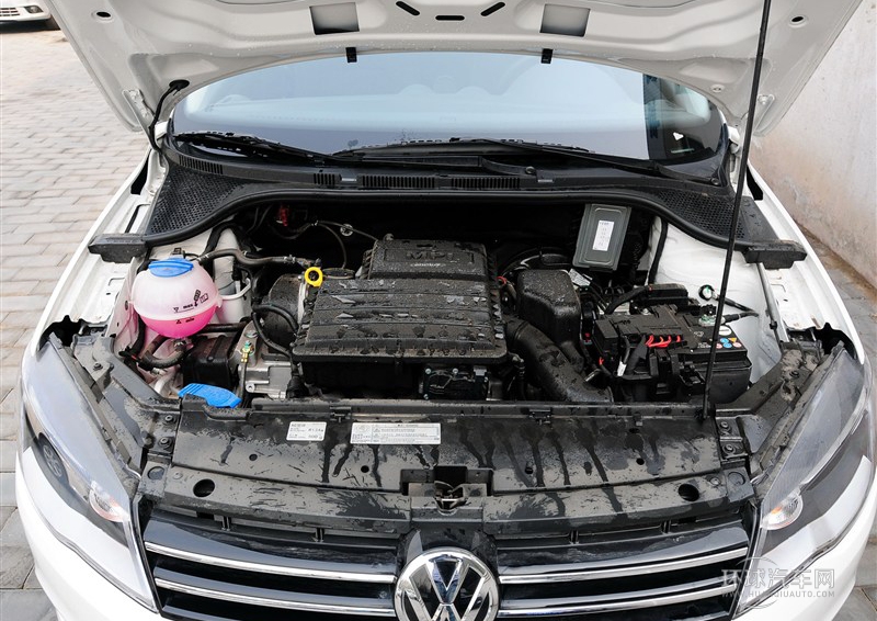 2013款 1.6L 自动舒适型