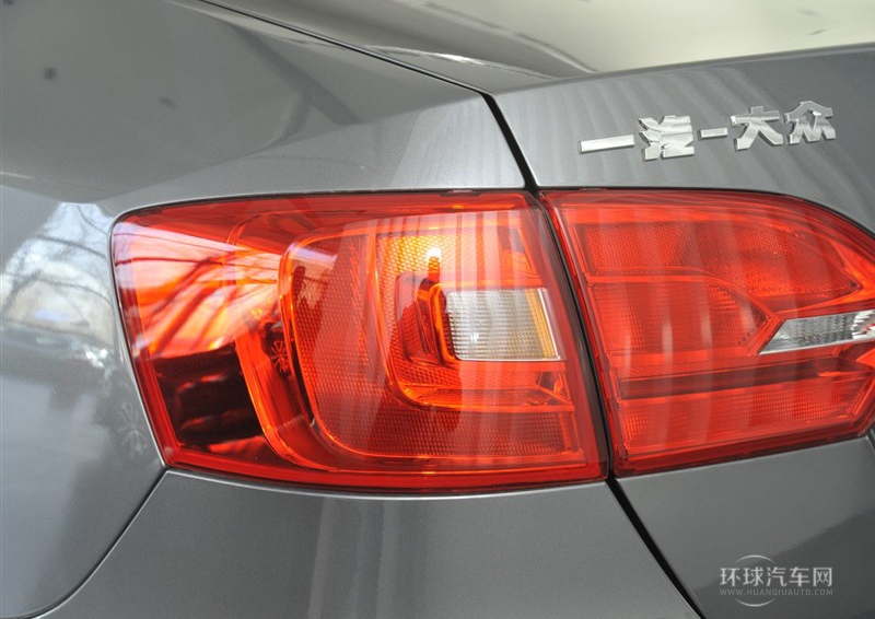 2014款 1.6L 手动时尚型