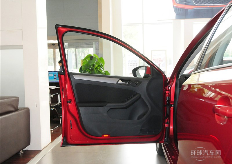 2014款 1.6L 自动时尚型