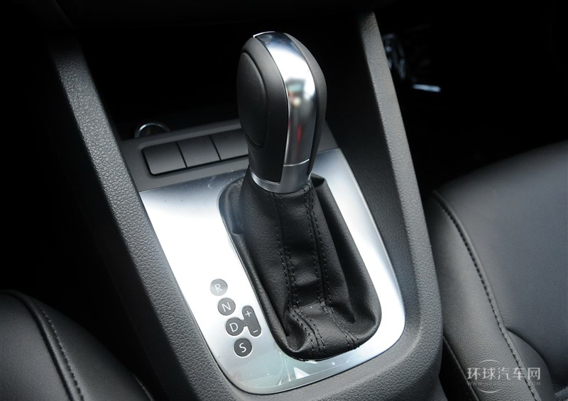 2014款 1.6L 自动舒适型