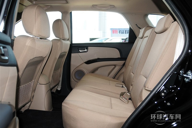2013款 2.0L 自动两驱版GL