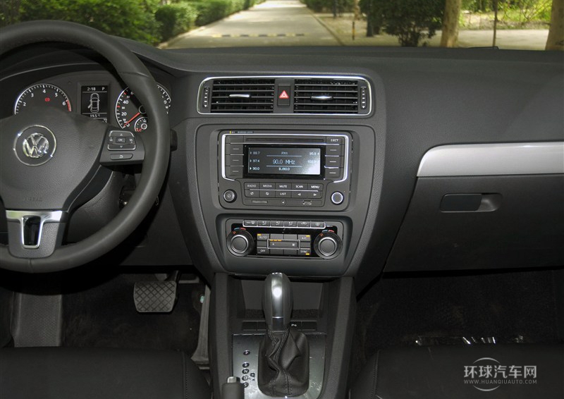 2014款 改款 1.4TSI 自动豪华型