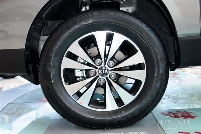 2013款 2.0L 自动两驱版GLS