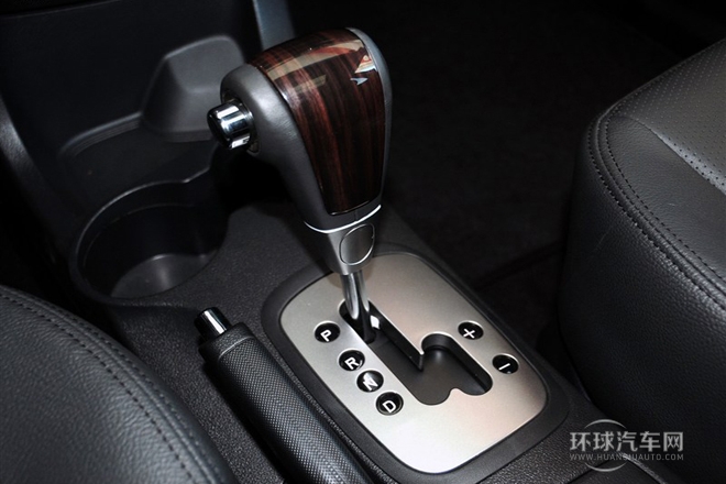 2013款 2.0L 自动两驱版GLS