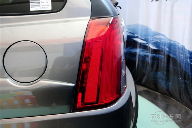 2013款 2.0L 自动两驱版GLS