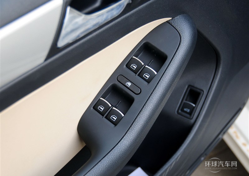 2014款 改款 1.6L 自动舒适型