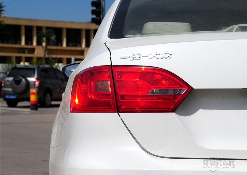2014款 改款 1.6L 自动舒适型