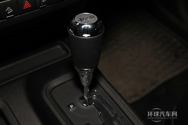 2013款 3.6L 四门版 Sahara
