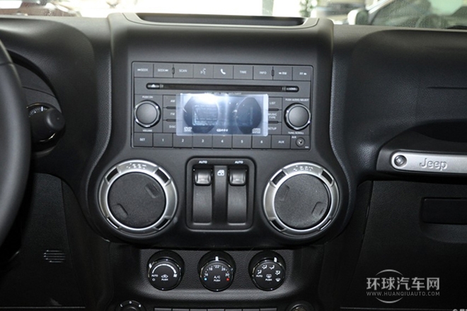 2013款 3.6L 两门版 Sahara