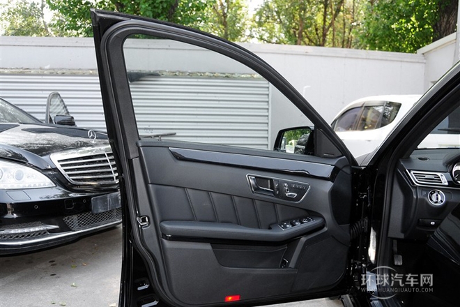 2015款E400L运动豪华版4MATIC