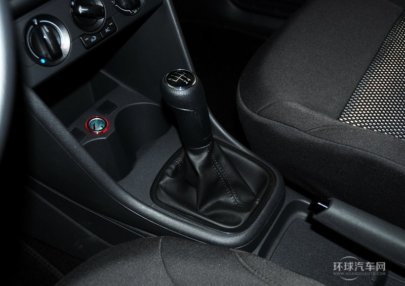 2013款 1.6L 手动舒适版