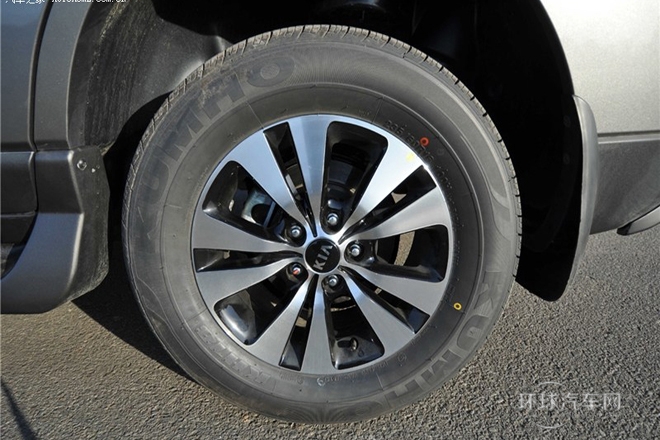 2013款 2.0L 手动四驱版GLS