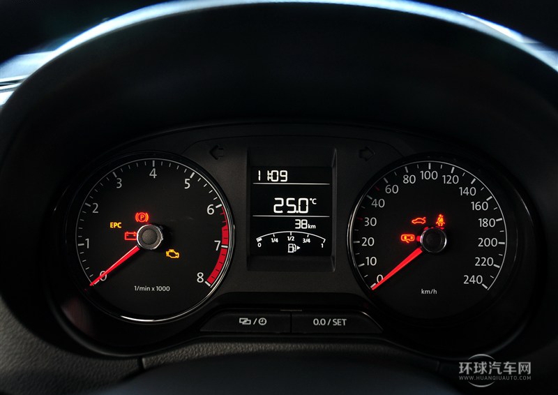 2014款 1.4L 手动风尚版