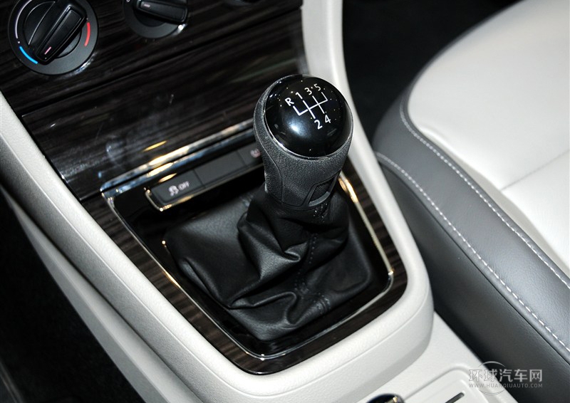 2013款 1.6L 手动舒适型