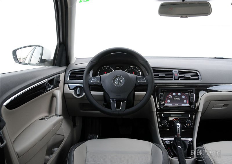 2013款 1.6L 自动豪华型