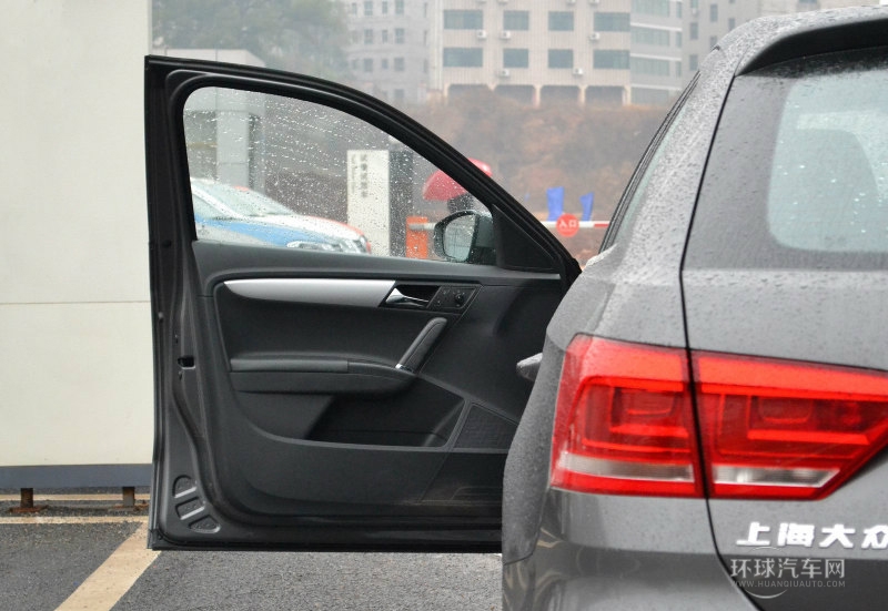2013款 1.6L 自动舒适型