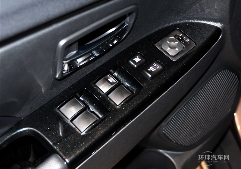 2013款 2.0L 两驱豪华型