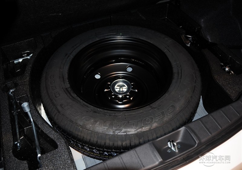 2013款 2.0L 四驱豪华型