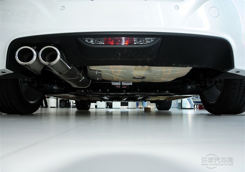 2014款 1.6T 豪华版深色风格