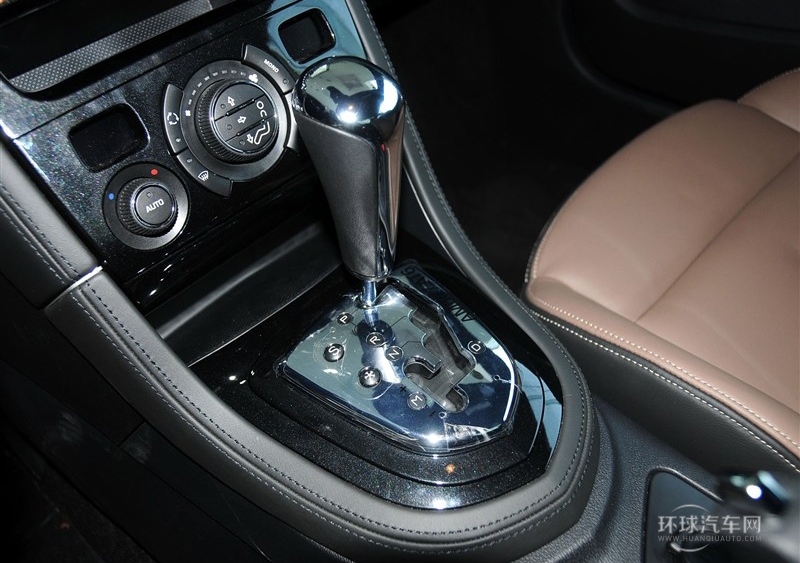 2014款 1.6T 豪华版深色风格