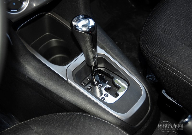 2014款 1.6L 自动豪华版