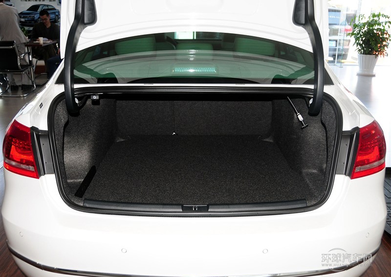 2014款 1.8TSI DSG御尊导航版