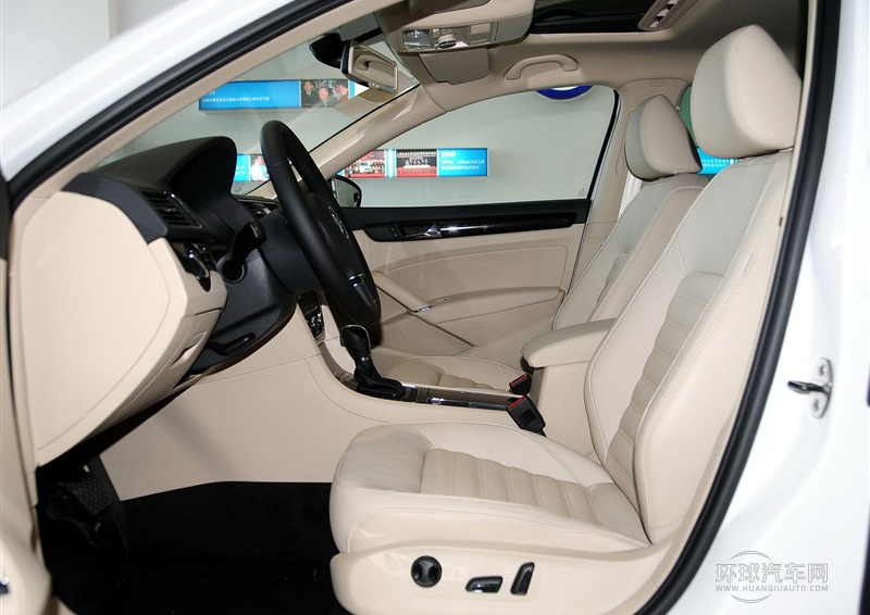 2014款 1.8TSI DSG御尊导航版