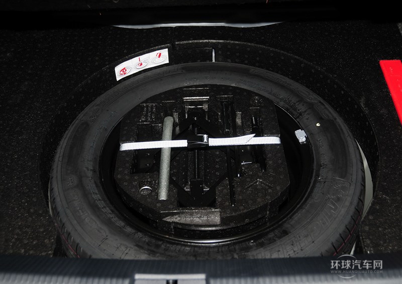 2014款 1.8TSI DSG尊荣版