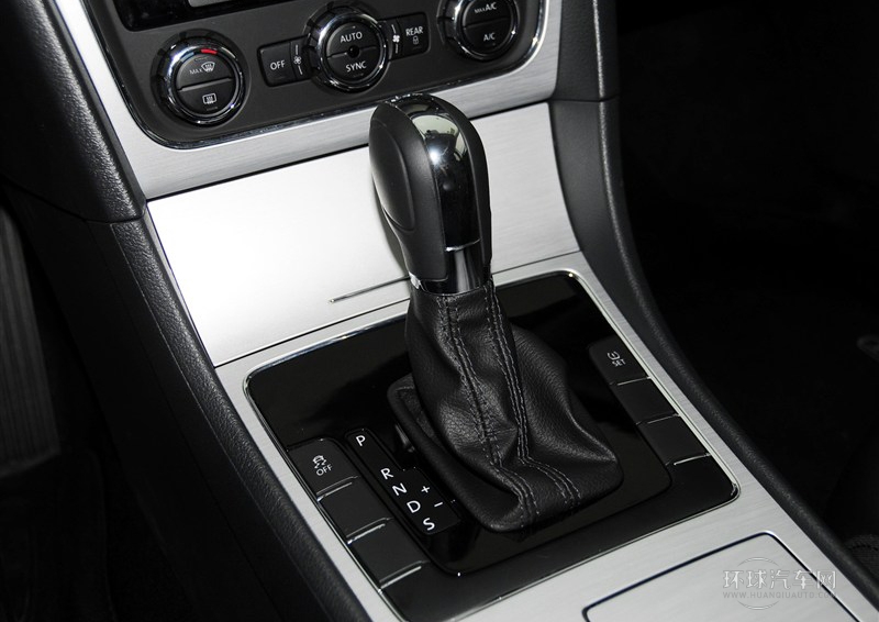 2014款 1.8TSI DSG尊荣导航版
