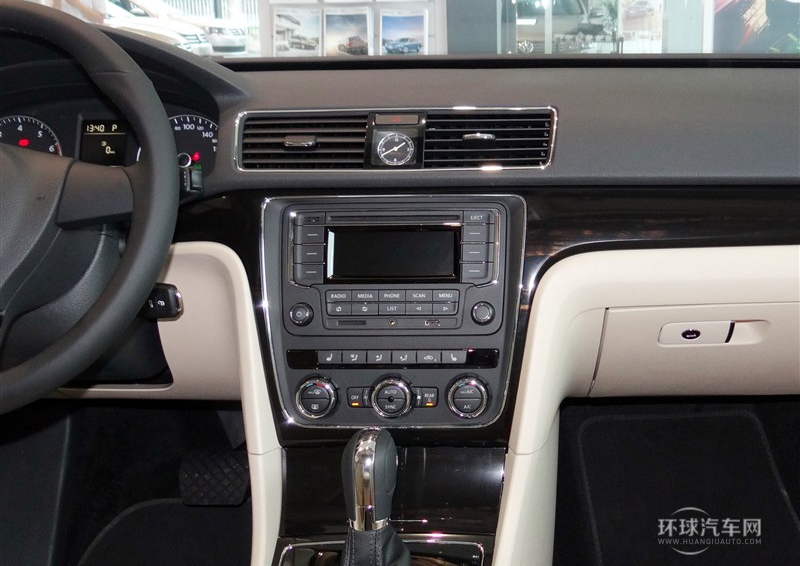 2014款 1.8TSI 自动尊荣版