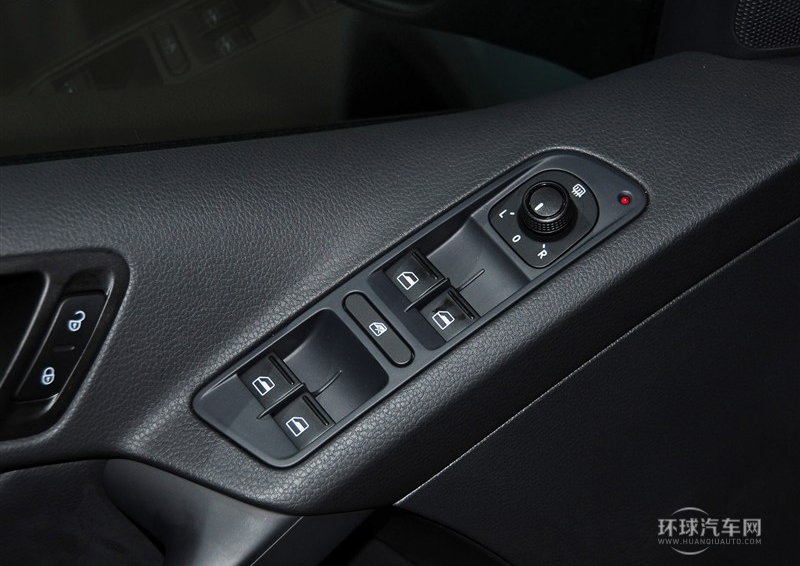 2013款 1.4TSI 手动两驱蓝驱版