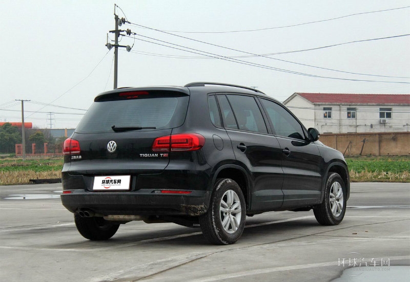 2013款 1.8TSI 手动两驱风尚版