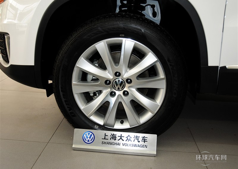 2013款 1.8TSI 自动两驱豪华型