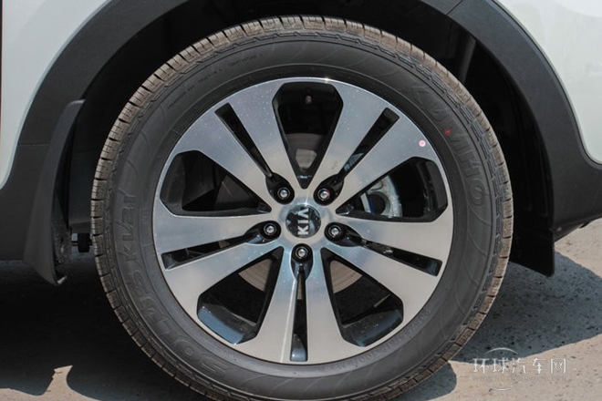 2014款 2.0L 自动两驱版Premium