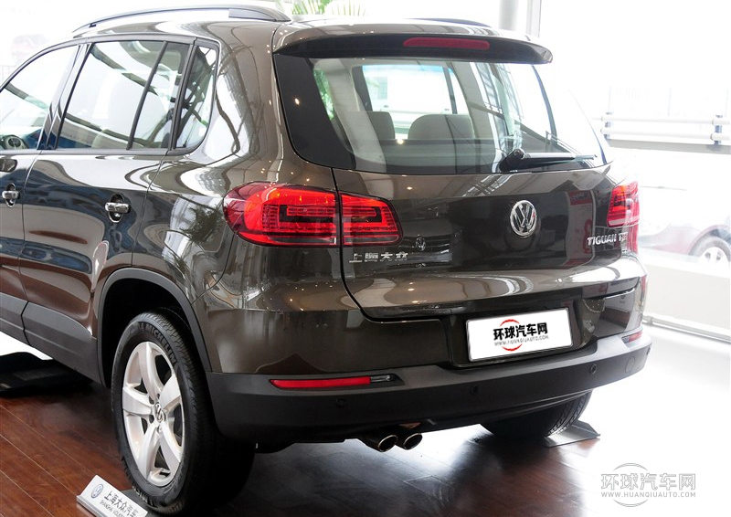 2013款 1.8TSI 自动两驱舒适版
